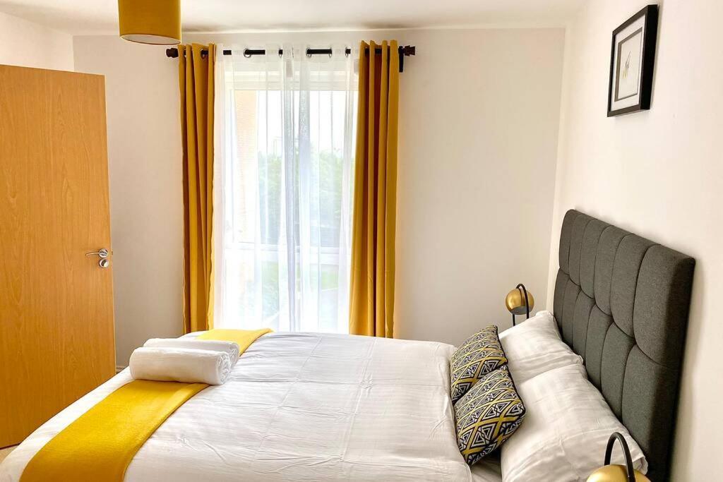 Smartrips Apartments - Lakeside/Thurrock West Thurrock Exteriör bild